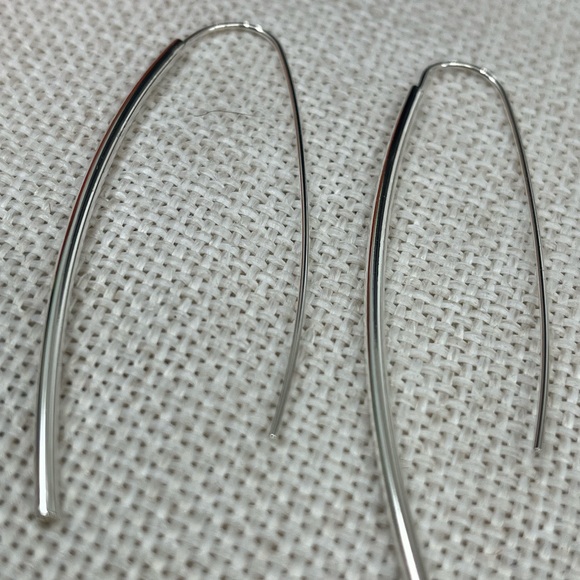 Jewelry - Elegant Vintage Sterling Silver Pull-Through Earrings - 925 FAS